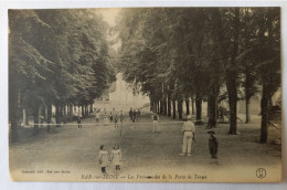 Bar Sur Seine - Une Partie De Tennis Sur Les Promenades De La Porte De Troyes - Bar-sur-Seine