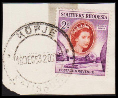 1953. SOUTHERN RHODESIA. Elizabeth RHODES GRAVE 2 D Cancelled KOPJE 18 DEC 53. On Small Piece. (Michel 82) - JF535034 - Southern Rhodesia (...-1964)