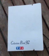 Mini Classeur TF1 Pour Pin's Avec 2 Feuilles Noires + 1 Translucide , Capacité 24 Pin's , Très Bon état Général - Zubehör