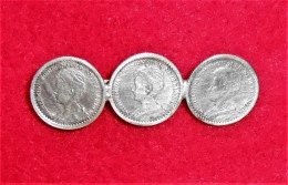 3 Pièces De Monnaie Pays-Bas 1912 & 1913,10 Centimes Montées En Broche. Wilhelmina Koningin Van Nederland - Other - Europe