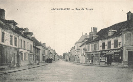 Arcis Sur Aube * La Rue De Troyes * Commerces Magasins * épicerie Mercerie - Arcis Sur Aube