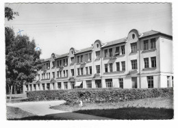 CPSM CHATEAU MAGNANVILLE, FACADE DU PAVILLON CENTRAL, MAISONS DE RETRAITE DE L'ASSOCIATION LEOPOLD BELLAN, YVELINES 78 - Magnanville