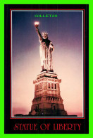 NEW YORK CITY, NY - STATUE OF LIBERTY - WRITTEN IN 1992 - PENDOR NATURAL COLOR - - Vrijheidsbeeld