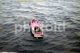 70s LANCHA BOAT OCEANICA HORTA AZORES AÇORES PORTUGAL ORIGINAL 35mm DIAPOSITIVE SLIDE NO PHOTO FOTO NB2558 - Diapositives