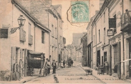 L'ile Bouchard * 1906 * Rue De La République * Café Du Commerce * Charron Bois * Angle Avenue Des Presles * Villageois - L'Île-Bouchard