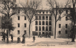 Draguignan - La Caserne Militaire Abel Douai - Militaria - Draguignan