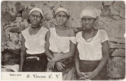 Cabo Verde. S. VINCENT. Native Girls - Cap Vert