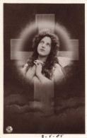 RELIGION - Christianisme - Photo De La Vierge Marie Et De La Croix - Oblitérée En 1905 - Carte Postale Ancienne - Virgen Maria Y Las Madonnas