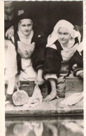 RELIGION - Sainte Thérèse De L'enfant Jesus Avec "Céline" - Soeur Genevieve De La Sainte Face - Carte Postale Ancienne - Chiese E Conventi