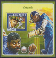 T13. Mozambique MNH 2015 Sports - Cricket Game - Cricket