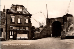 #3246 - Delfzijl, Waterpoort En Zeemanshuis (GR) - Delfzijl