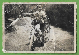 Portugal - REAL PHOTO - Mota - Moto - Motorbike (damaged) - Motos