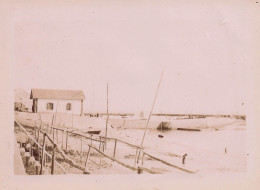 La Turballe *abri Bateau Canot De Sauvetage * Photo Ancienne Albuminée Circa Vers 1900 Format 12x9cm - La Turballe
