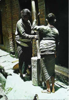 ►   Nepal Women Making Bitten Rice Traditionally  Courtesy   :  Samba D Pant - Népal