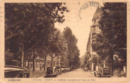 FRANCE - 03 - VICHY - Galeries Couvertes Et Rue Du Parc - Carte Postale Ancienne - Vichy