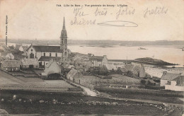 Ile De Batz * Vue Générale Du Bourg * Vue Sur L'église - Ile-de-Batz