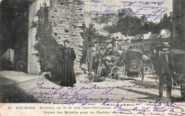 Lourdes * Hôpital Notre Dame De Sept Douleurs * Départ Des Malades Pour Les Piscines - Lourdes