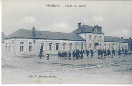 Guerigny Ecole Des Garçons - Guerigny
