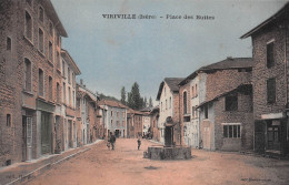 VIRIVILLE (Isère) - Place Des Buttes - Fontaine - Ecrit (2 Scans) - Viriville