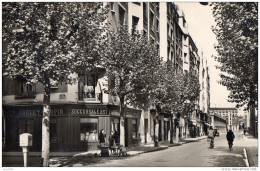 Delcampe - Sevres Rue De La Comete GOULET TURPIN Succursale  837( LOT AC6) - Geschäfte