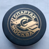 Ice Hockey - Official Game Puck Of HC Spartak Moscow Of The USSR - Andere & Zonder Classificatie