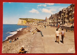 CPM -  Mers Les Bains    -(Somme) - L'esplanade Du Maréchal Leclerc Et La Plage - Mers Les Bains