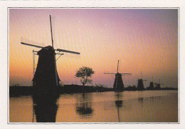 AK148368 NETHERLANDS - Kinderdijk - Windmühlen - Kinderdijk