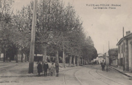 69 / VAUX EN VELIN / LA GRANDE PLACE - Vaux-en-Velin