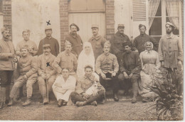 VILLIERS Sur MARNE - Des Militaires Posant En 1917  ( Carte Photo ) - Villiers Sur Marne