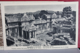 ANGKOR       -    PORCHE  CENTRAL  DES  GALERIES  OUEST  -      19.. - Cambodge