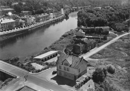 Chatel Sur Moselle * L'Hôtel Du Pont Et La Moselle - Chatel Sur Moselle