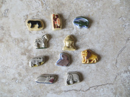 Lot De 10 Fève Ancienne Série Rois Safari Prime 1991 Biscuit Brillant Zèbre Crocodile Eléphant Panthère Hippopotame Lion - Frühe Figuren