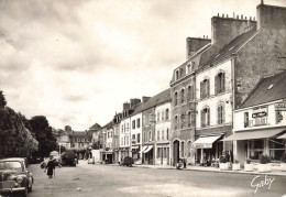 Quimperlé * La Rue De Bourgneuf * Hôtel Restaurant LES TILLEULS * Alimentation Générale * Autos - Quimperlé