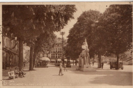 Spa , Monument Au 4me Lanciers Et Place Royale - Spa