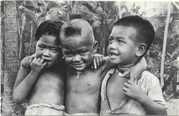 Océanie - Polynésir - ILES SAMOA - Trois Petits Chrétiens D'Océanie Qui Ne Semblent Pas Malheureux - Missions... - Polynésie Française