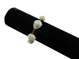 Cowrie Shell Handmade Bracelet - 20.5 Cm Long - Armbänder