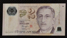 Singapore 2 Dollars VF Polymer Banknote Note / 02 Photos - Singapour