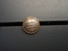 Bouton  Ministère De L'Agriculture - école Vétérinaire De Toulouse 16 Mm - Boutons