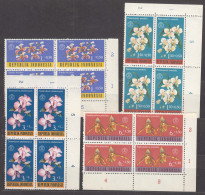 Indonesia Flowers 1962 Mi#376-379 Mint Never Hinged Pcs. Of 4 - Indonésie