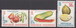 Indonesia 1968 Fruits Mi#623-625 Mint Never Hinged - Indonesien