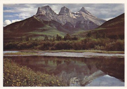 AK149017 CANADA - Alberta - The Three Sisters - Autres & Non Classés