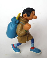 Figurine GASTON LAGAFFE Avec Son Sac PLASTOY 1991 - FRANQUIN 2ème Tirage Visage Couleur Du Plastique (2) - Figurines En Plástico