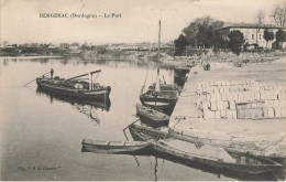 Bergerac * Péniches Batellerie * Le Port * Tonneaux Pierres Sable * Barge Chaland Péniches - Bergerac