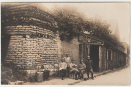 6887 ROYE SUR MATZ CARTE PHOTO MILITAIRE BARAQUEMENT BARRICADE - Sonstige & Ohne Zuordnung