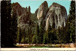 Yosemite National Park Cathedral Rocks And Spires - USA Nationalparks