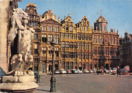 CPM - BRUXELLES - Un Coin De La Grand'Place. - Places, Squares