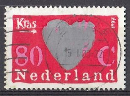 NETHERLANDS 1607,used,falc Hinged - Oblitérés