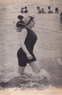 BAIGNEUSE - Natation