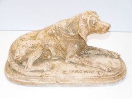 -EMMANUEL FREMIET RARE ANCIEN SUJET CHIEN ALLONGE COLLECTION NO BRONZE E - Gesso