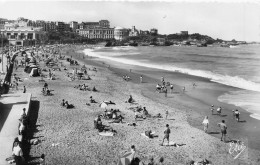 FRANCE - 64 - BIARRITZ - Vue D'ensemble De La Grande Plage Depuis L'Hôtel Du Palais - Carte Postale Ancienne - Biarritz